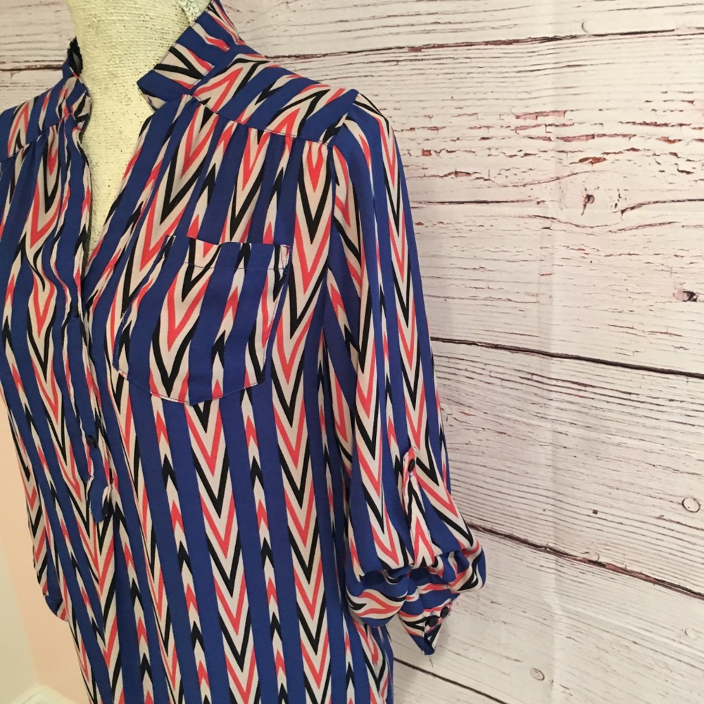 Multicolored Small Blouse - Picture 2 of 8